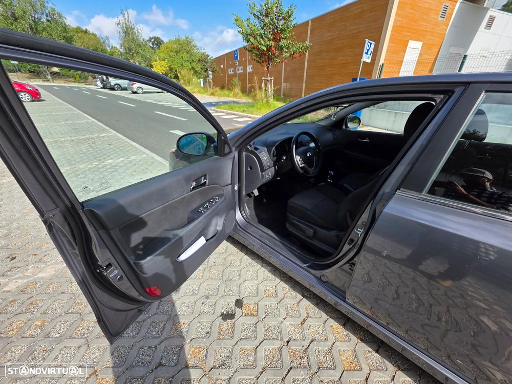 Hyundai i30 1.4 CVVT Blue Comfort - 19