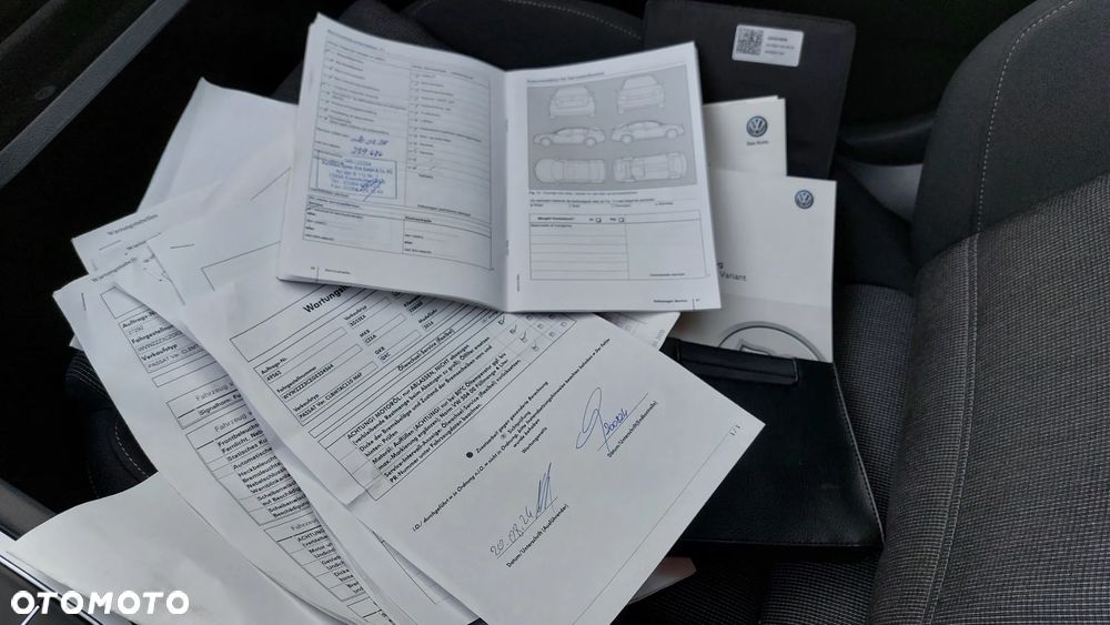 Volkswagen Passat - 35