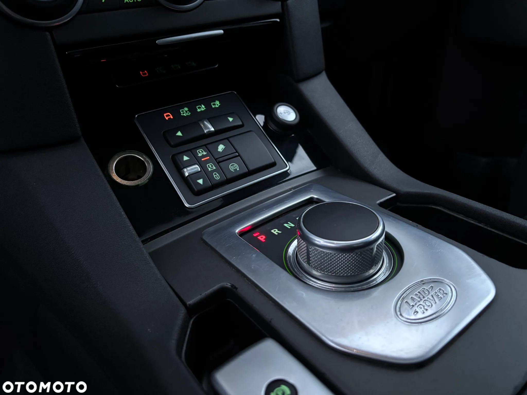 Land Rover Discovery IV 3.0 V6 SC Landmark - 22
