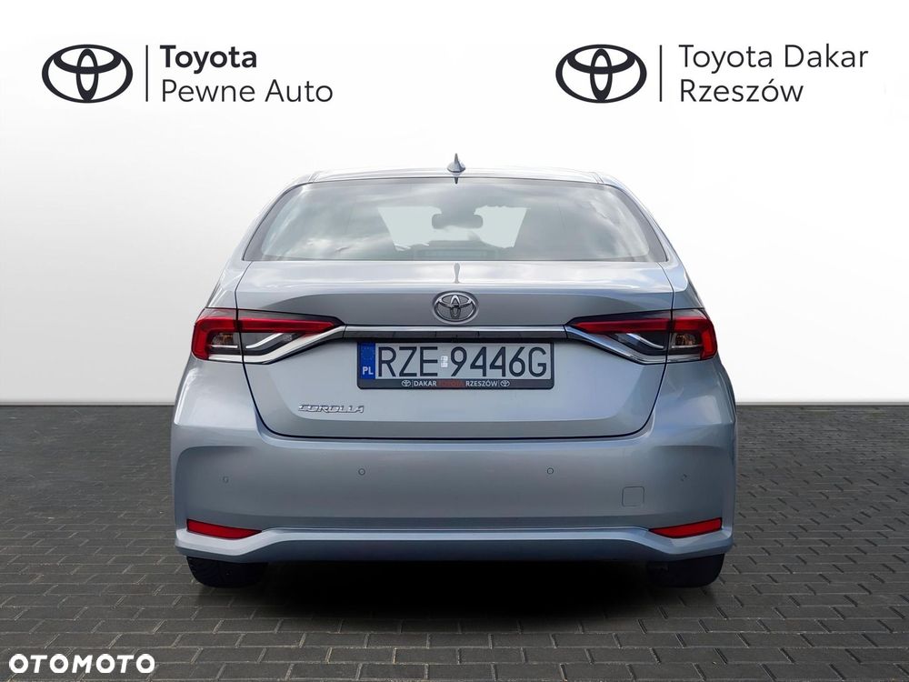 Toyota Corolla - 4