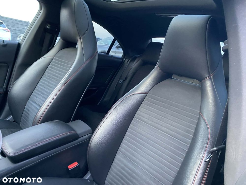 Mercedes-Benz CLA 220 CDI 7G-DCT AMG Line - 9