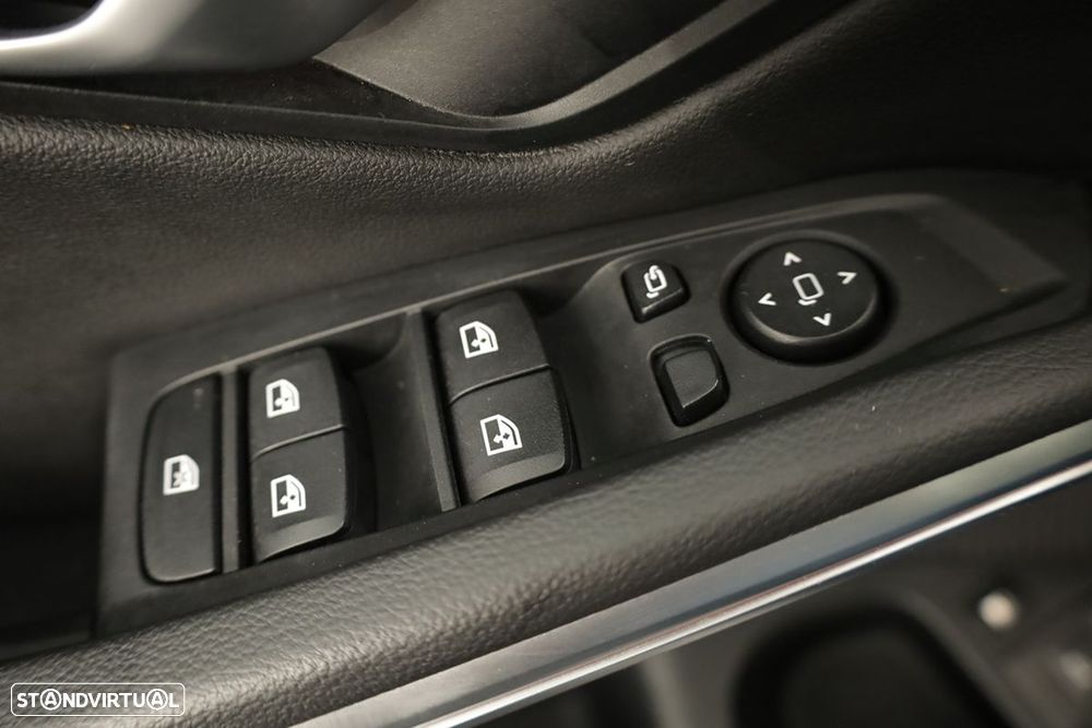 BMW 330 e Edição Desportiva M Auto - 21