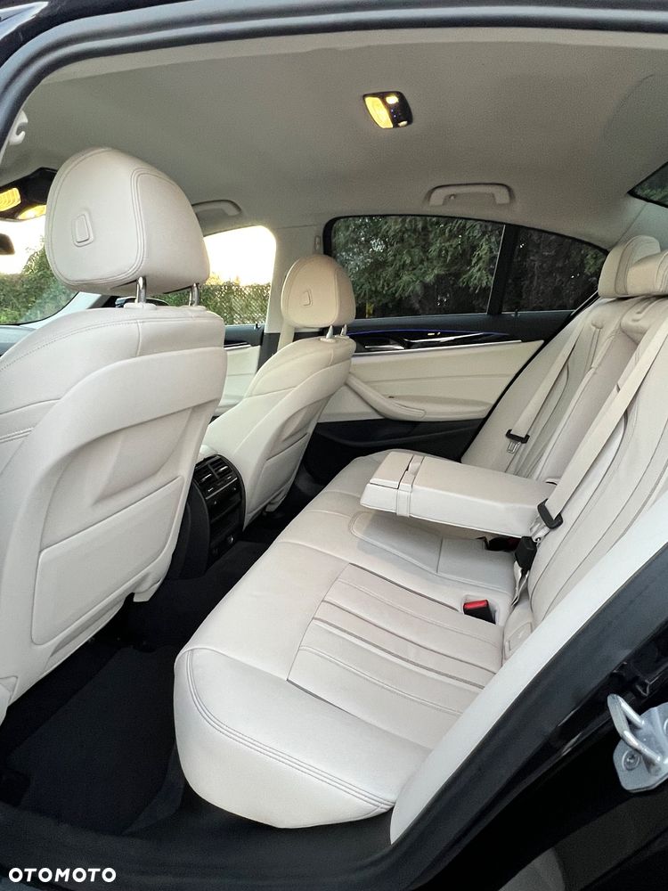 BMW Seria 5 520d xDrive - 19