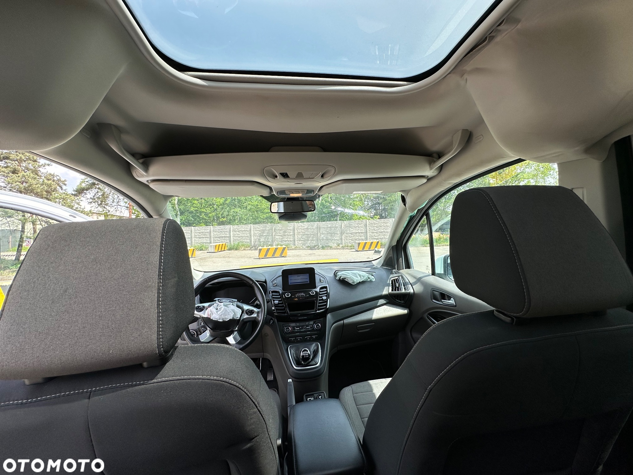 Ford Tourneo Connect Grand - 19