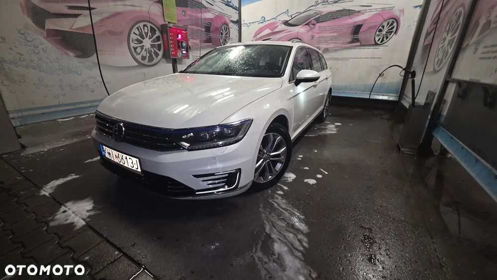 Volkswagen Passat - 3