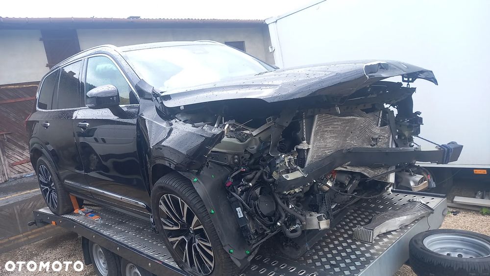 Volvo XC 90 - 4