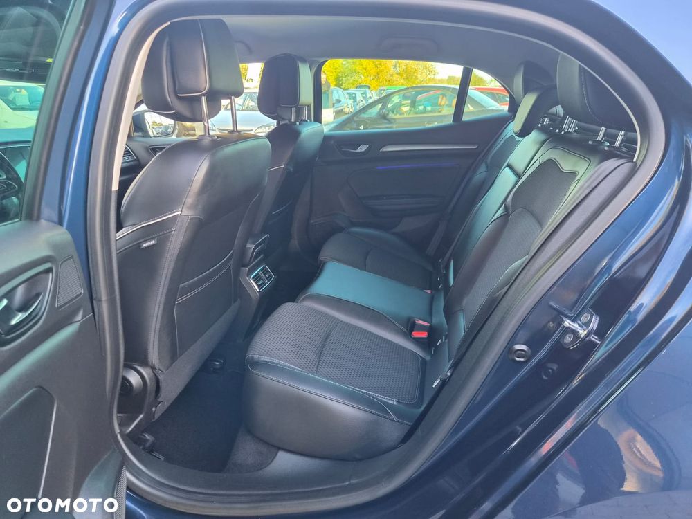 Renault Megane ENERGY TCe 115 Start & Stopp Paris Business - 23