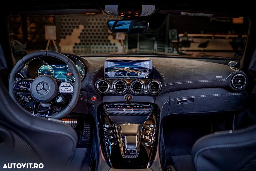 Mercedes-Benz AMG GT - 22