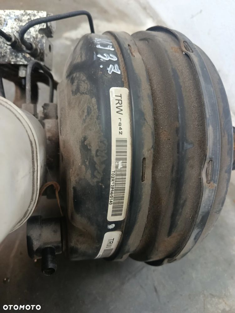 Serwo hamulcowe Jeep liberty KJ 3.7 - 2