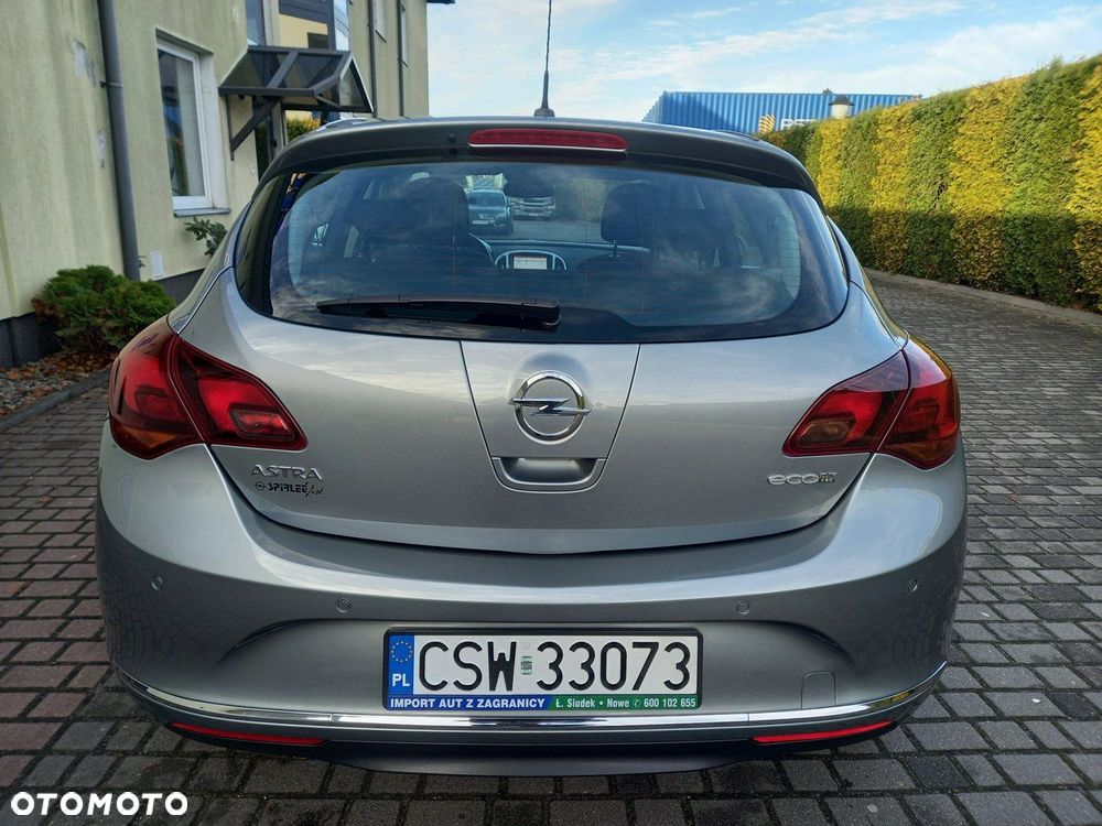 Opel Astra - 18