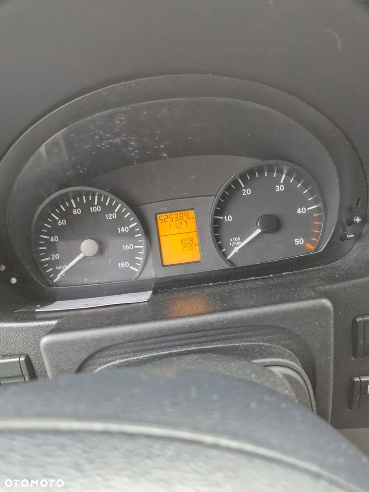 Mercedes-Benz Sprinter 319 BlueTEC 906.235 - 31