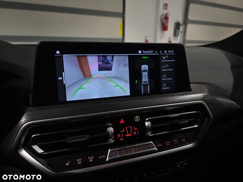 BMW Seria 5 520d xDrive mHEV - 22