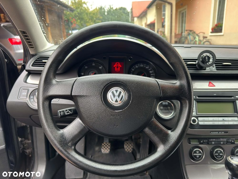 Volkswagen Passat - 9