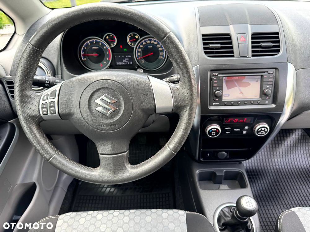 Suzuki SX4 - 8