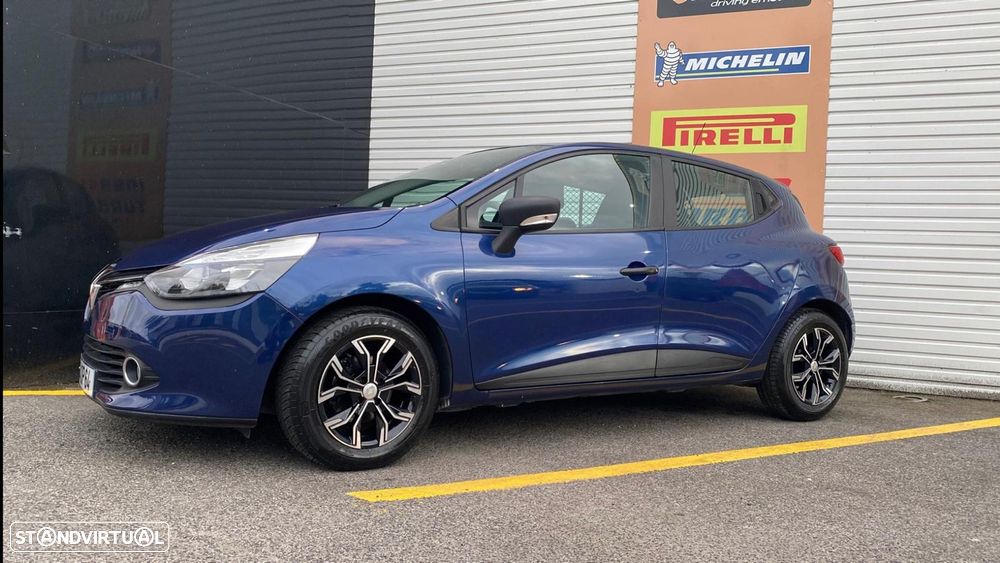 Renault Clio - 1