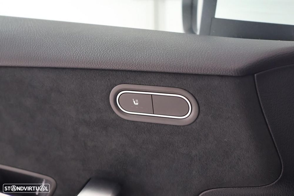 Mercedes-Benz A 250 e 8G-DCT AMG Line Advanced Plus - 24