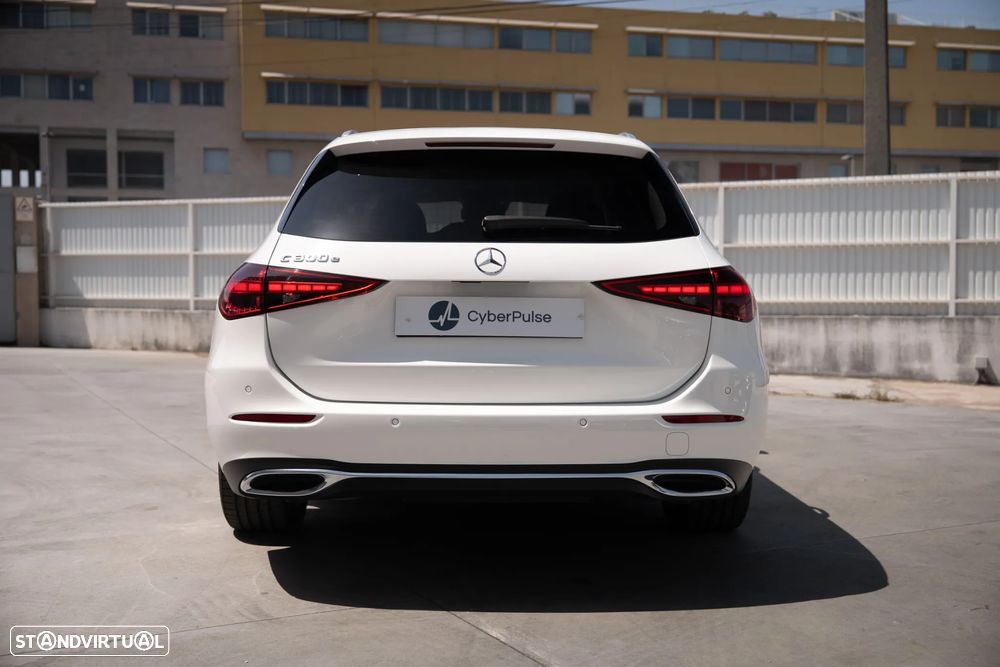 Mercedes-Benz C 300 e Avantgarde - 17