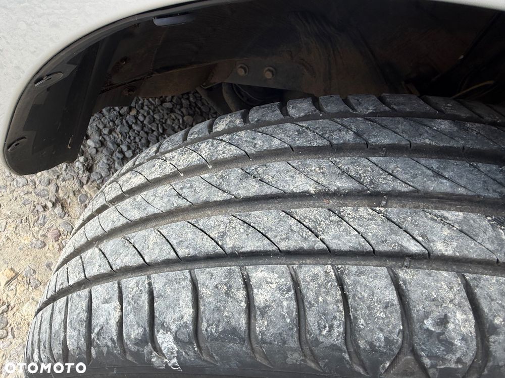 Toyota Auris Hybrid 135 Premium - 8