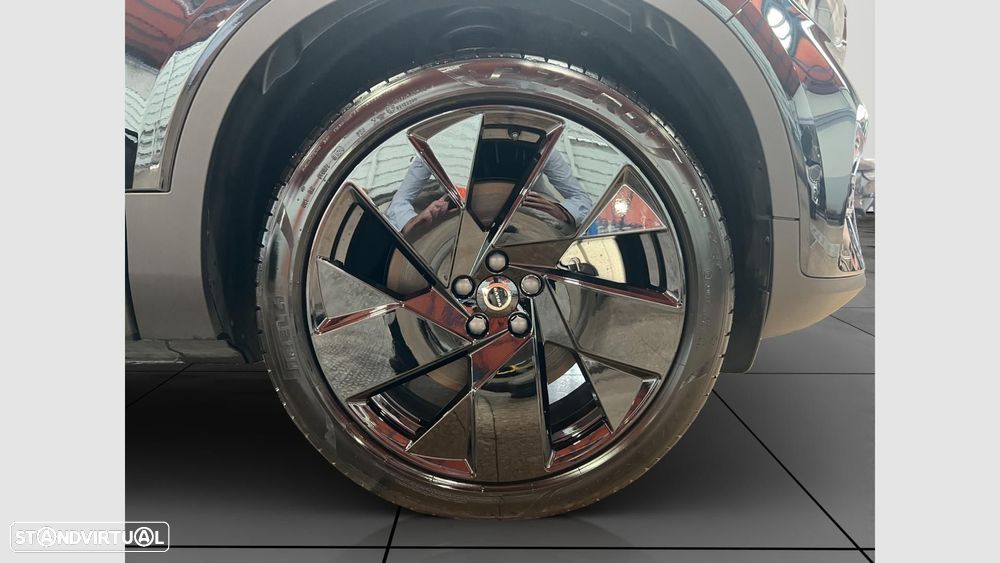 Volvo EC40 82 kWh Twin Motor Performance Black Edition - 9