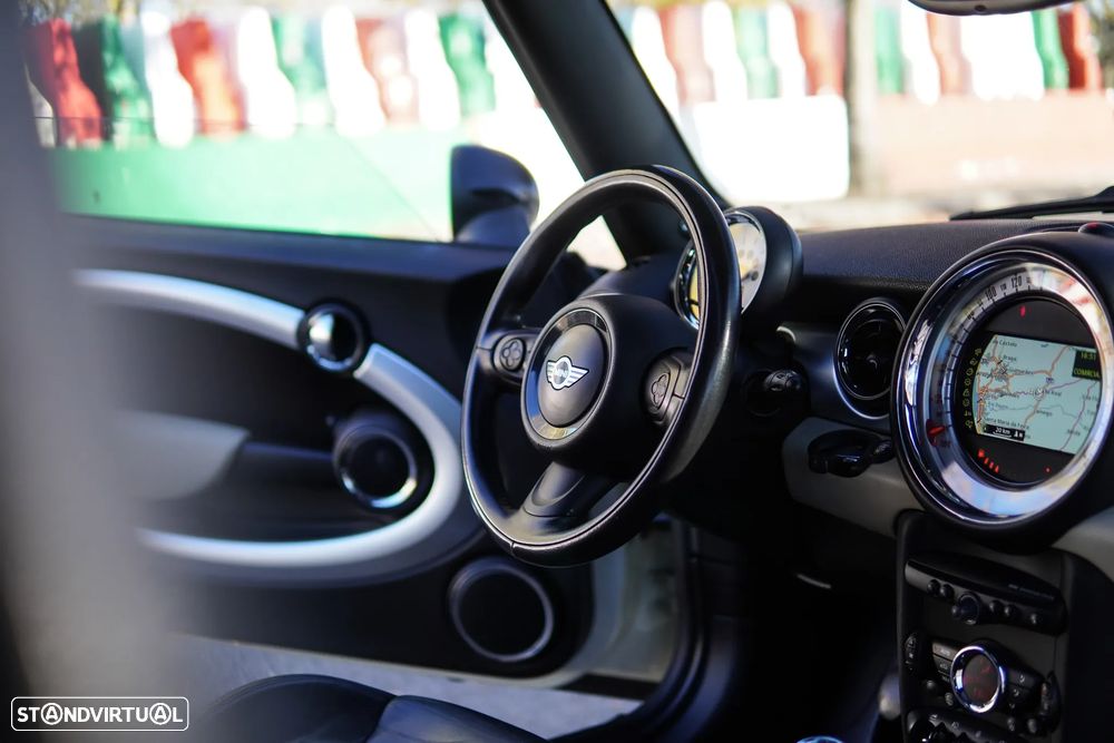 MINI Clubman Cooper D - 34