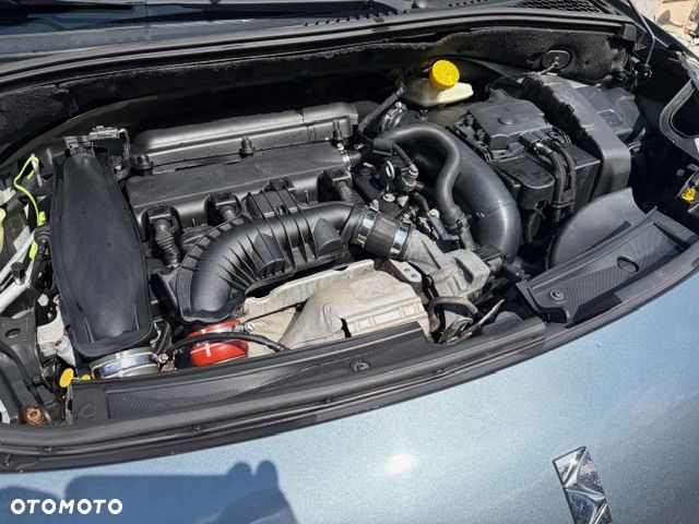 Citroën DS3 THP 155 SportChic - 8