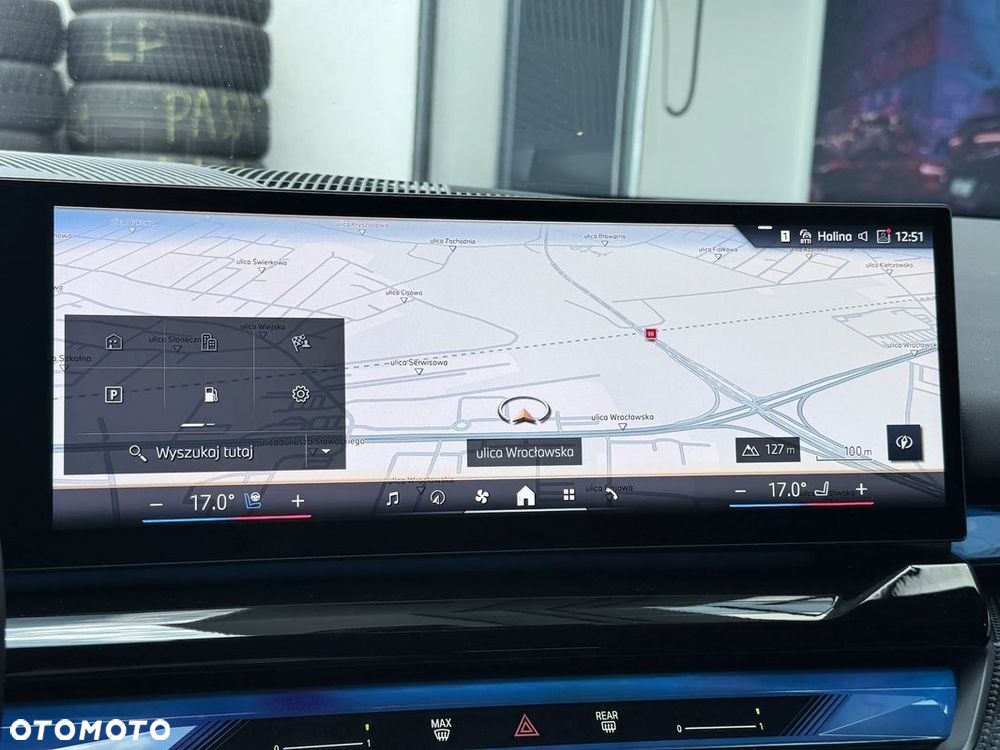BMW Seria 5 540d xDrive mHEV - 34