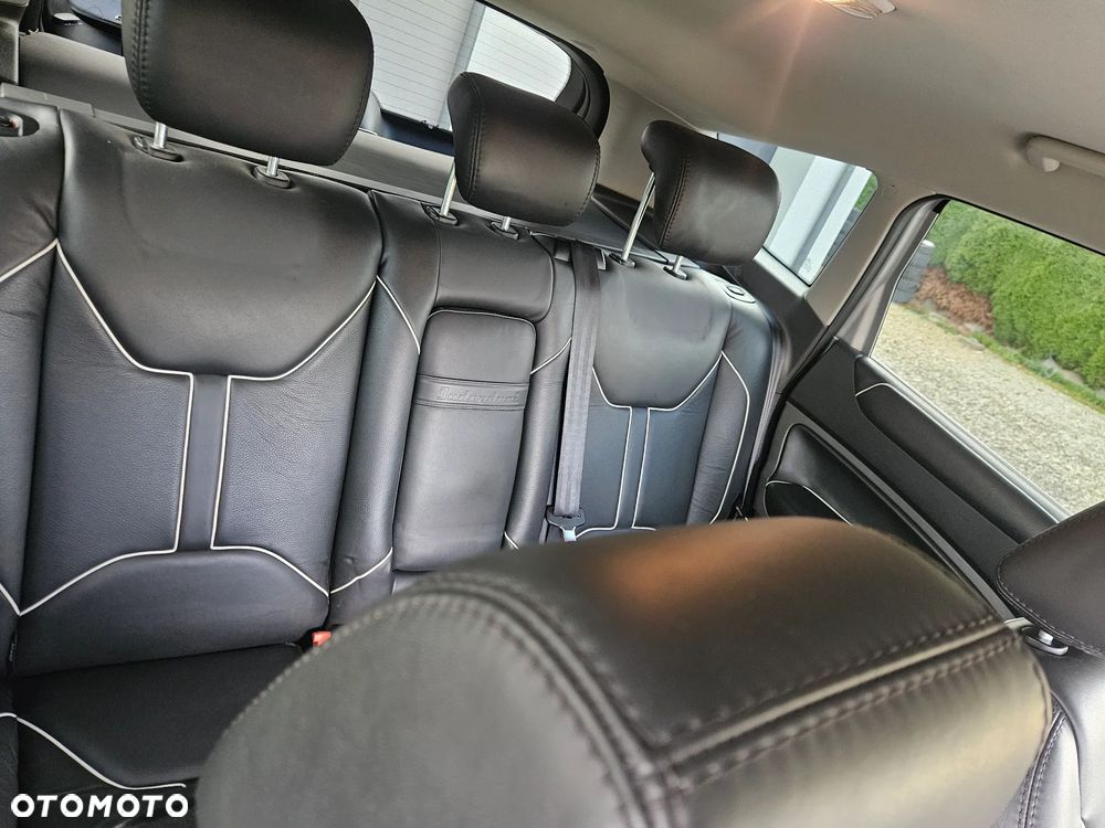 Ford Kuga - 36