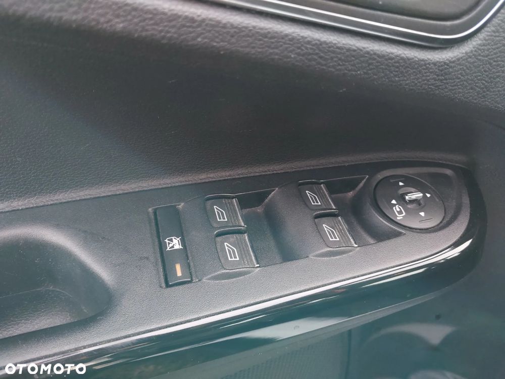 Ford B-MAX - 25