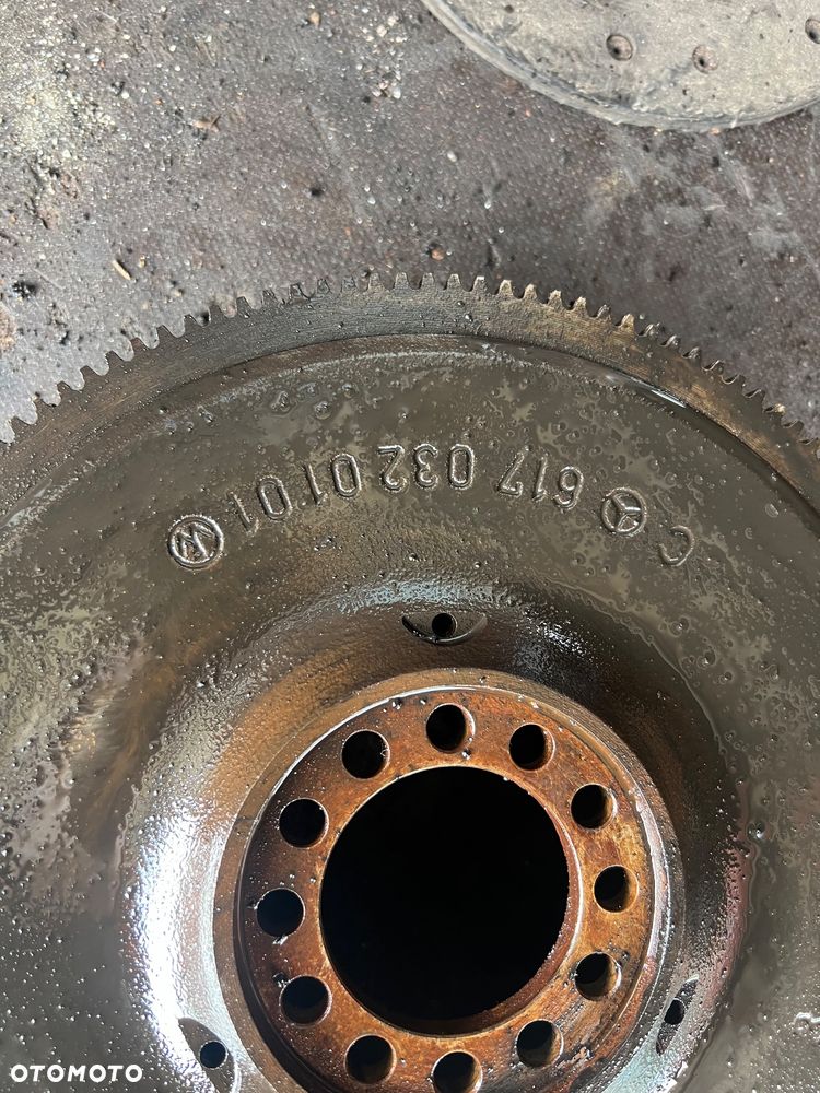 koło zamachowe Mercedes g-klasa 300d - 2