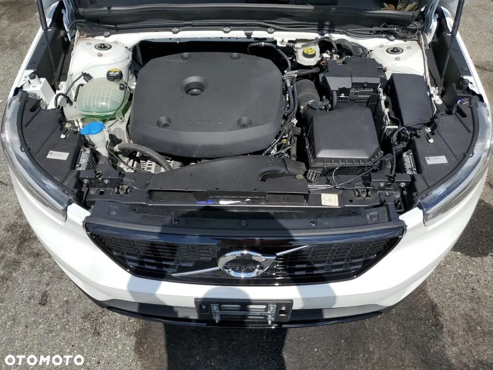 Volvo XC 40 T5 AWD R-Design - 7