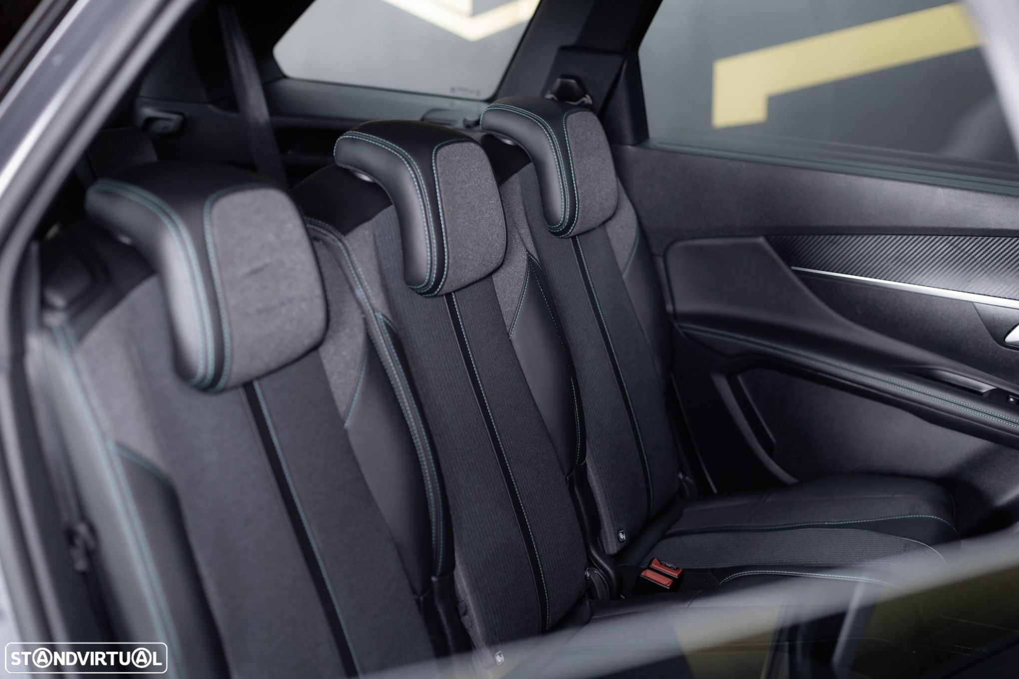 Peugeot 5008 BlueHDI 130 EAT8 Allure - 19
