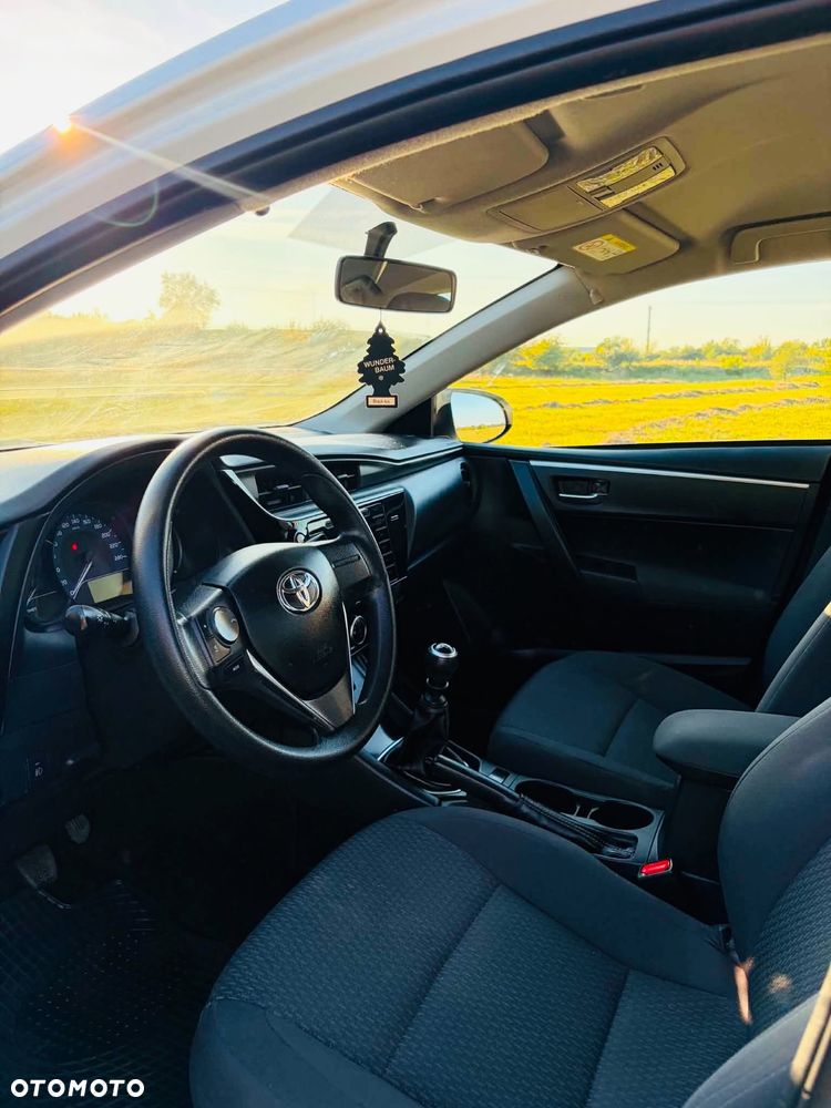Toyota Corolla 1.33 Active - 8