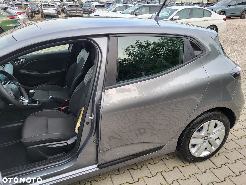 Renault Clio 1.0 TCe Evolution - 30
