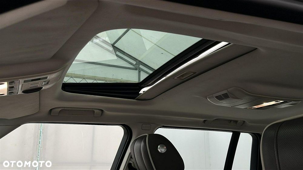 Land Rover Range Rover - 30