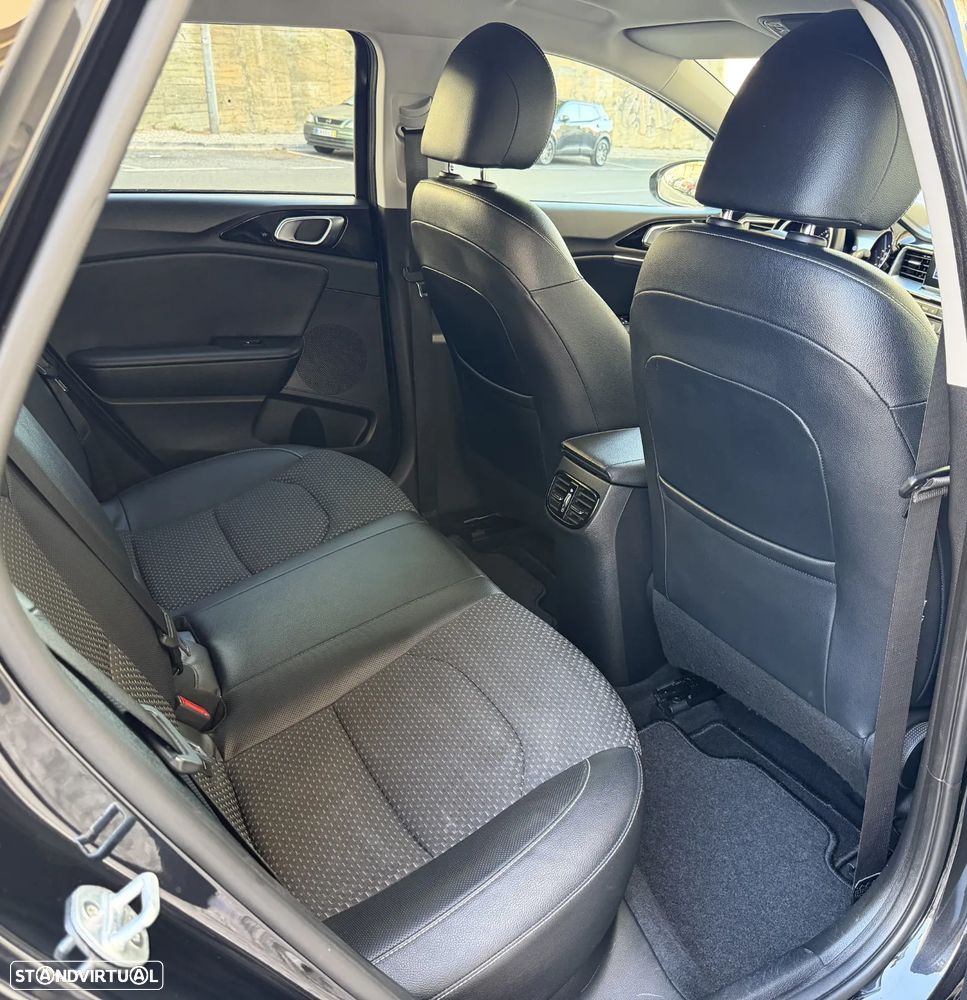 Kia Ceed SW 1.0 T-GDi TX+SRF - 22