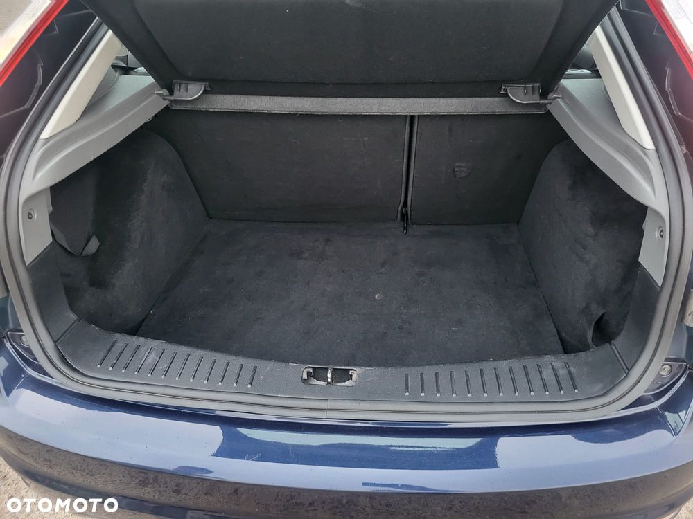 Ford Focus 1.4 16V Style - 7