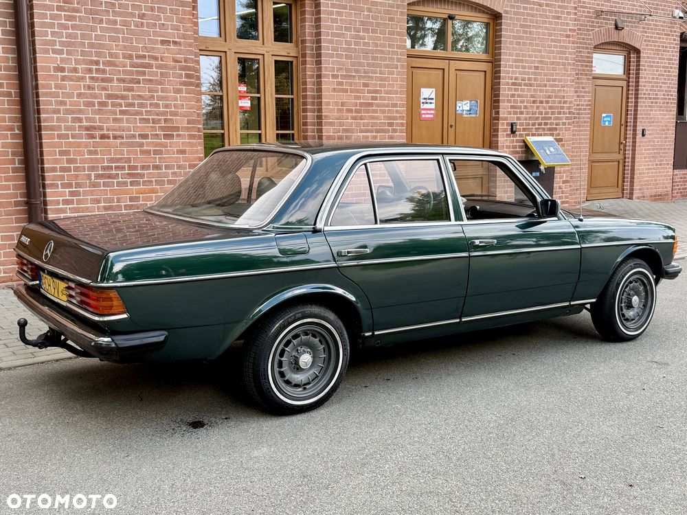 Mercedes-Benz W123 - 3