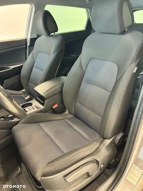 Hyundai Tucson 1.6 T-GDI Style 4WD DCT - 11