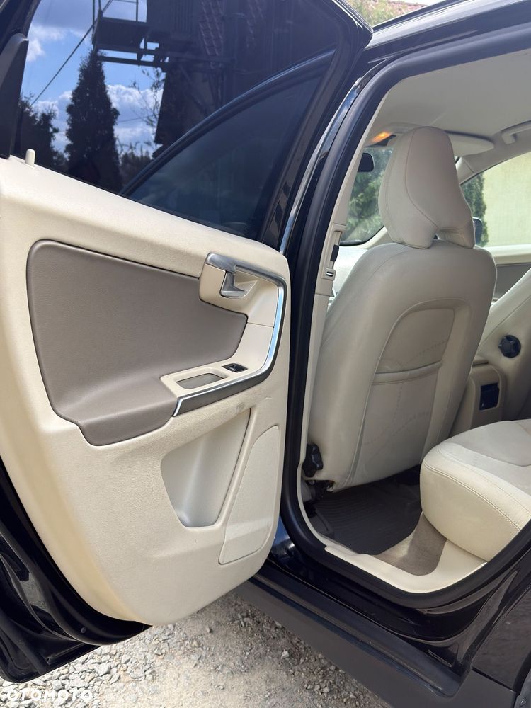 Volvo XC 60 2.4D AWD - 16