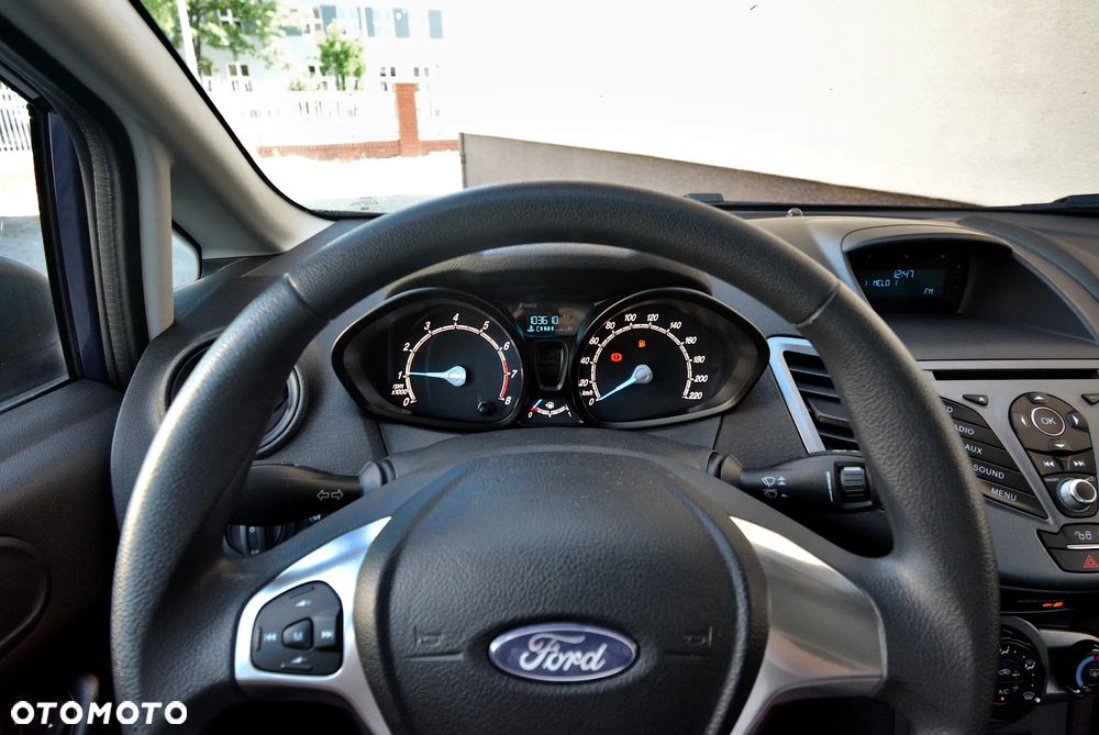 Ford Fiesta 1.25 Ambiente EU5 - 16