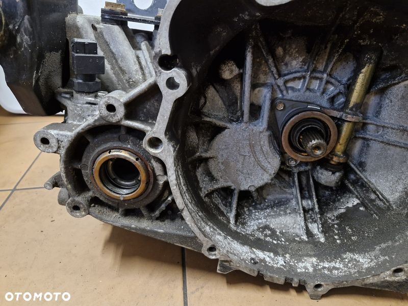 HYUNDAI TUCSON I 1 SPORTAGE II 2.0 B SKRZYNIA BIEGÓW MANUAL 5B L6J - 3