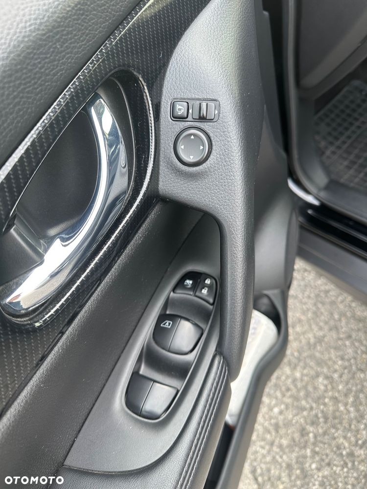 Nissan X-Trail 2.0 dCi N-Connecta 4WD Xtronic - 24