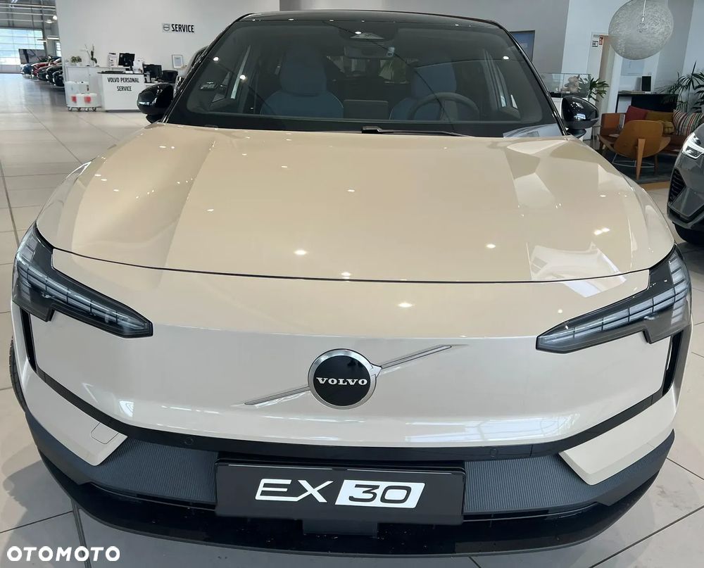 Volvo EX30 69kWh Single Motor Long Range Plus - 13