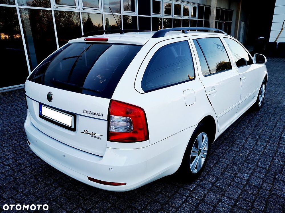 Skoda Octavia 1.6 TDI DPF FAMILY - 22
