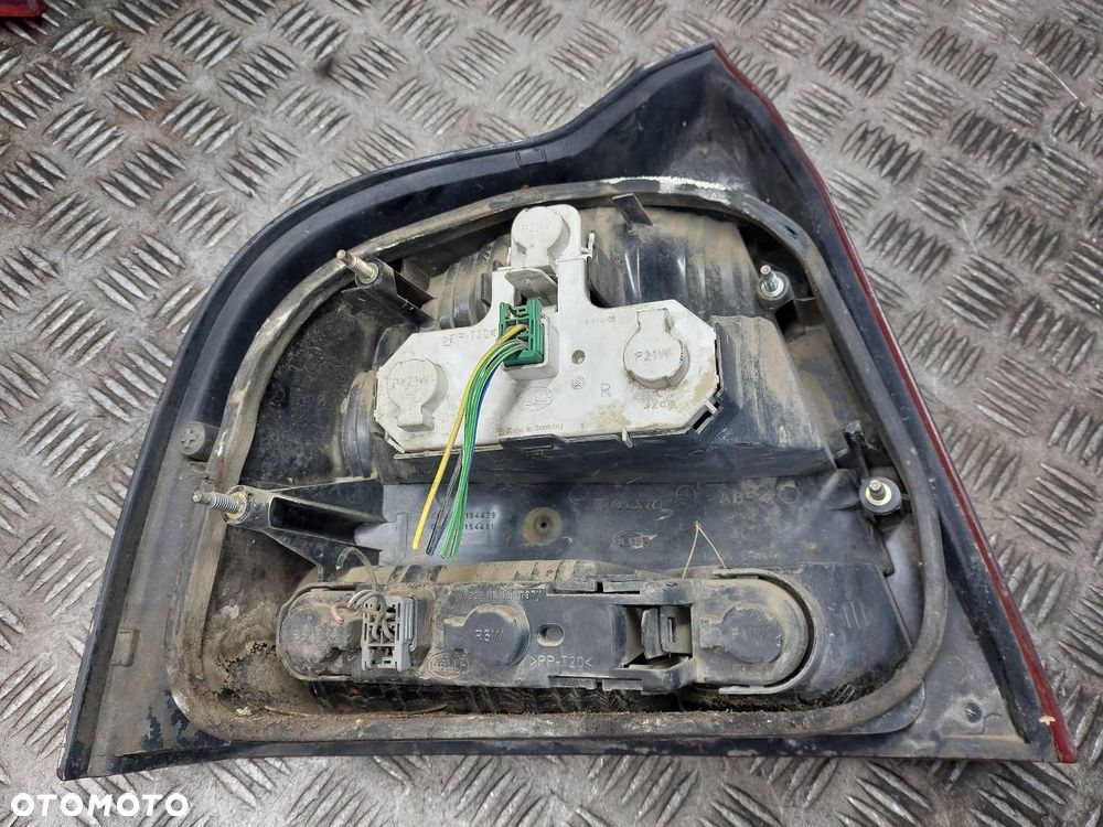 LAMPA PRAWY TYŁ VOLVO S80 I - 3