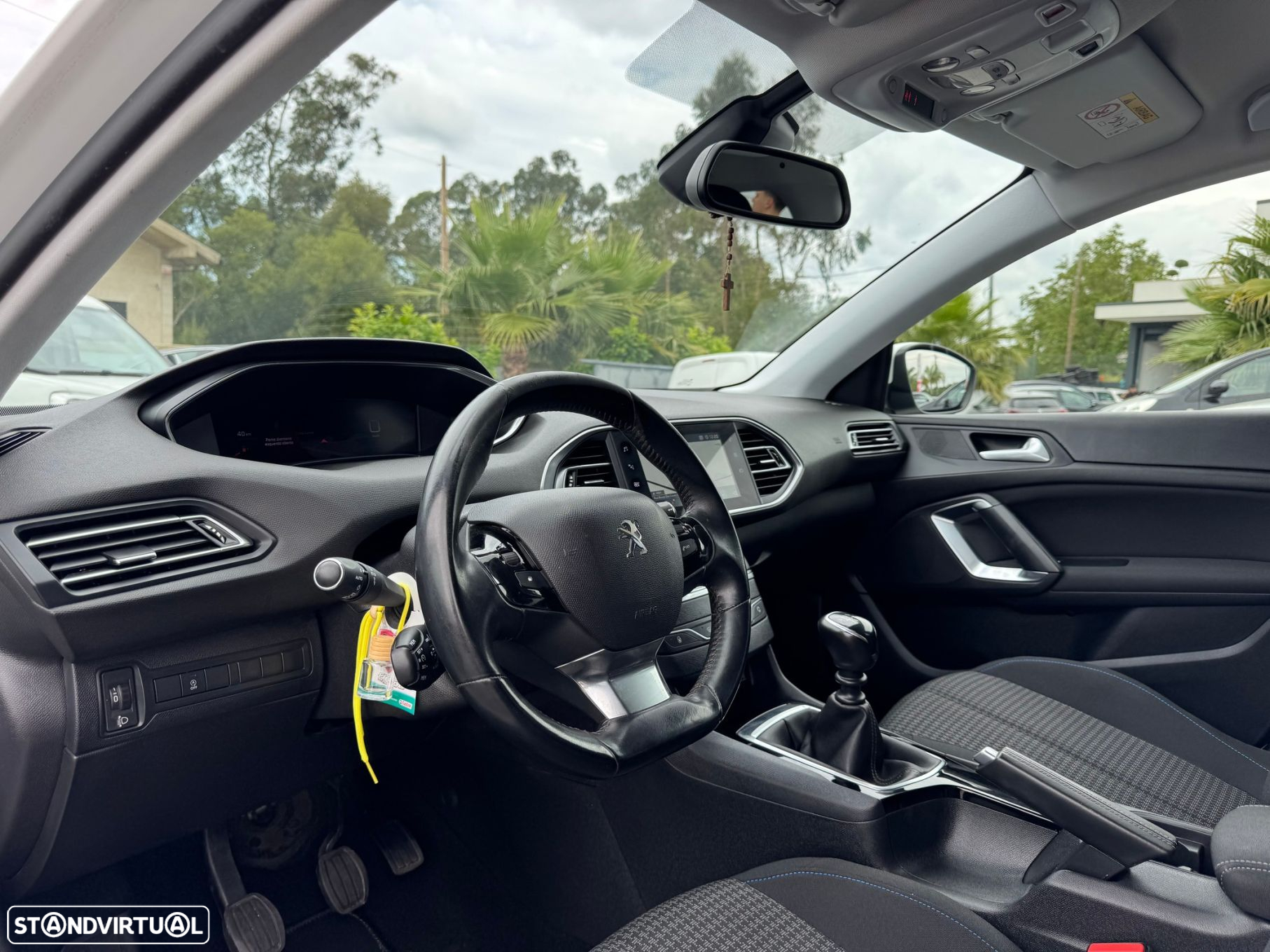 Peugeot 308 SW 1.5 BlueHDi Style - 22