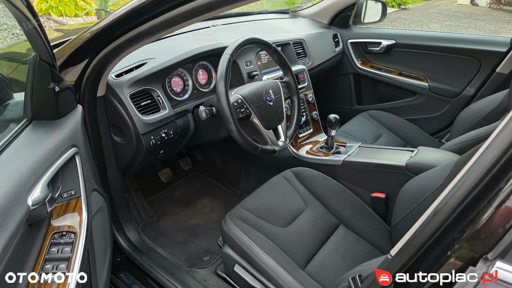 Volvo S60 2.0T Momentum - 11