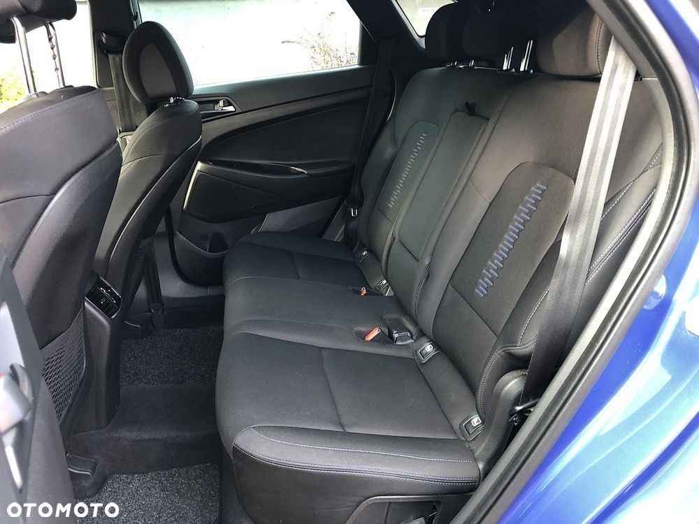 Hyundai Tucson 1.6 GDI BlueDrive GO 2WD - 11