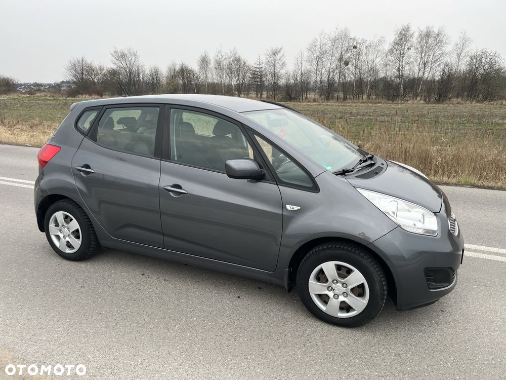 Kia Venga - 4