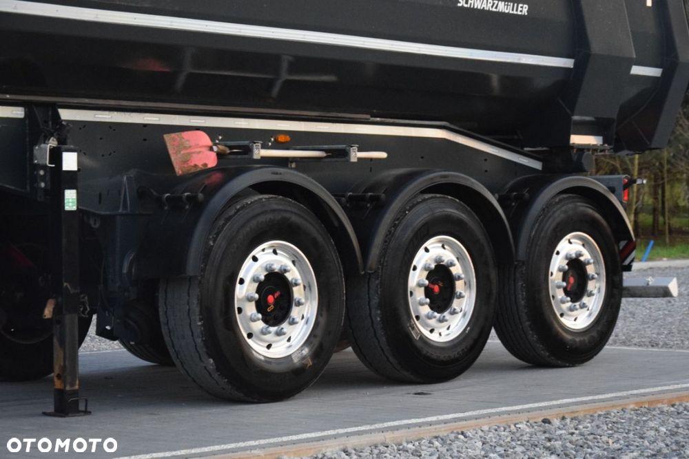 Schwarzmuller K-Series - 12